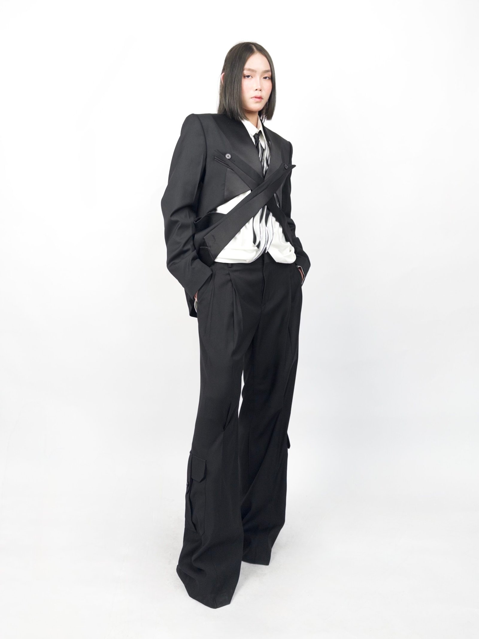THE VEIL PLEATED TROUSERS (Low-rise Waist)
